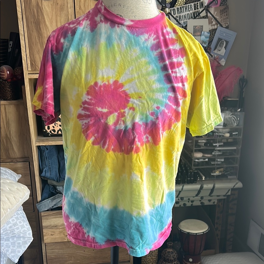 Colorful Tie-Dye Tee Shirt - Medium